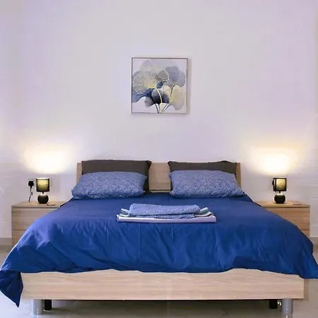 Apartman Brand-new Stylish Seaside Escape In Qawra, Steps From The Sea *