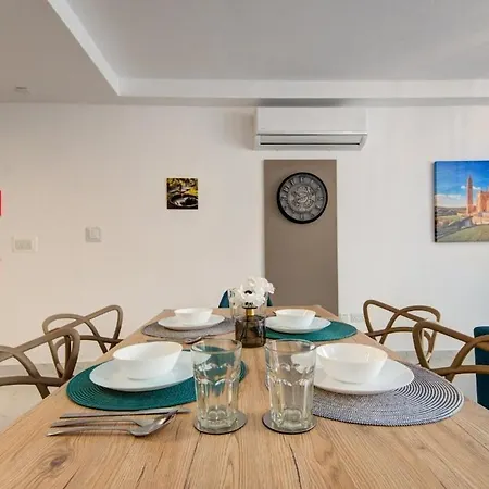 Brand-new Stylish Seaside Escape In Qawra, Steps From The Sea